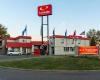 Econo Lodge Inn & Suites