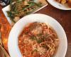 Henni's Kitchen and Bar