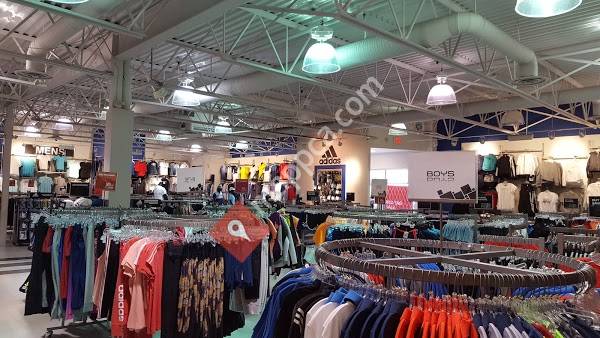 adidas outlet langley